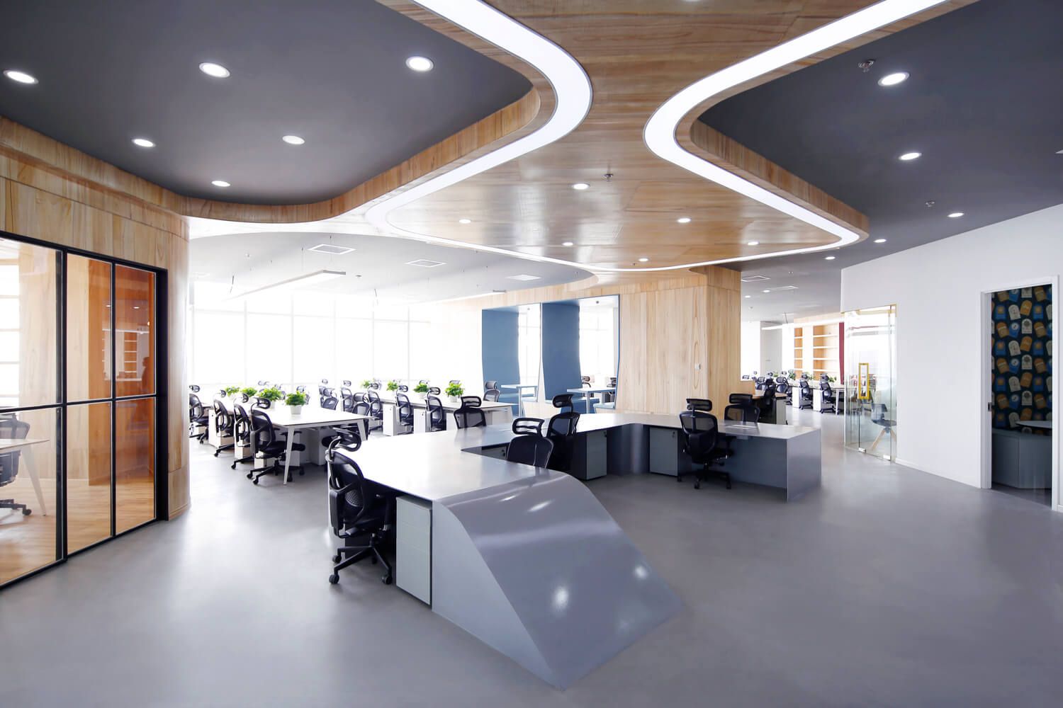 长沙简约办公室装修空间的布局设计效果图